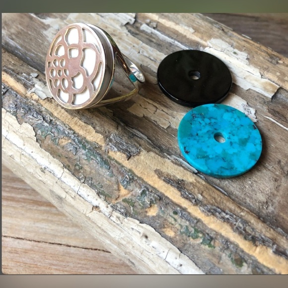 Exquisite! Silpada four Rings in one!!  Silpada interchangeable ring. - Picture 1 of 4